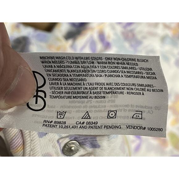 Gloria Vanderbilt Pants Womens 10P Floral Amanda Capri Stretch Denim Petite - Picture 13 of 14